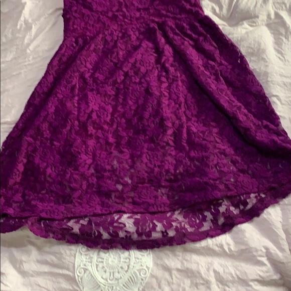 Purple lace dress - Picture 2 of 2